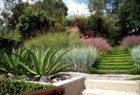 Perfect Green Grass Design Ideas For Front Yard Garden 03