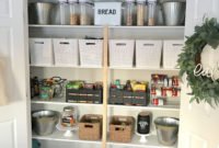 Amazing Organized Farmhouse Kitchen Decor Ideas 43