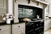 Chic Kitchen Style Ideas For Comfortable Old Kitchen 27