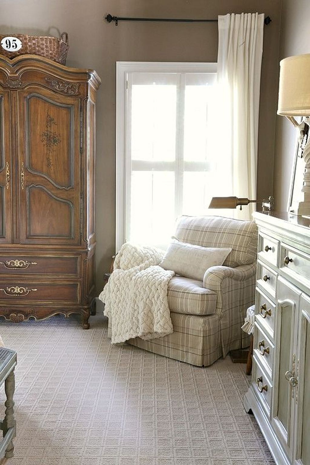 30-cool-french-country-master-bedroom-design-ideas-with-farmhouse-style