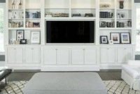 Pretty Bookshelves Design Ideas For Your Family Room 41