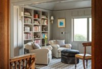 Pretty Bookshelves Design Ideas For Your Family Room 44