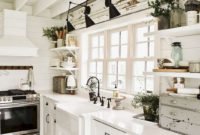 Awesome Farmhouse Kitchen Ideas On A Budget 20