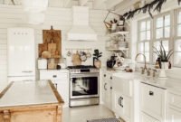 Awesome Farmhouse Kitchen Ideas On A Budget 34