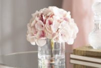 Cool Floral Arrangement Ideas To Beautify Your Room 55