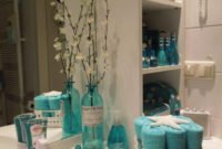 Inspiring Bathroom Decor Ideas With Turquoise Color To Consider 20