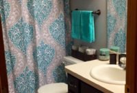 Inspiring Bathroom Decor Ideas With Turquoise Color To Consider 46