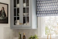 Magnificient Kitchen Cabinet Curtain Ideas To Look Stunning 49
