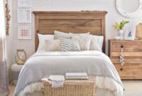 Perfect Coastal Bedroom Decorating Ideas To Apply Asap 06