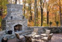 Pretty Seating Area Ideas With Outside Fireplace 17