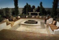 Pretty Seating Area Ideas With Outside Fireplace 42