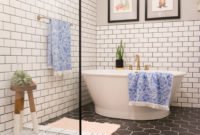 Spectacular Bathroom Tile Shower Ideas That Looks Cool 22