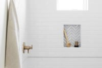 Astonishing Farmhouse Shower Tile Decor Ideas To Try 20