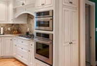 Comfy White Kitchen Cabinets Design Ideas To Try 19