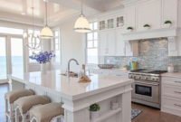 Comfy White Kitchen Cabinets Design Ideas To Try 40