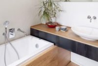 Inspiring Small Bathroom Design Ideas With Wood Decor To Inspire 01