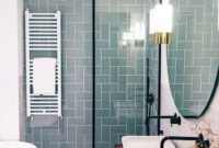 Inspiring Small Bathroom Design Ideas With Wood Decor To Inspire 08