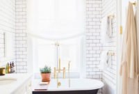 Inspiring Small Bathroom Design Ideas With Wood Decor To Inspire 12