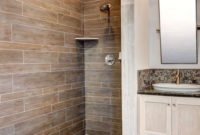 Inspiring Small Bathroom Design Ideas With Wood Decor To Inspire 31