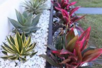 Modern Flower Beds Rocks Ideas For Front House To Try 28